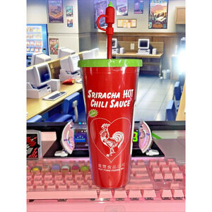 Sriracha Tumbler & 4 Socks Set Straw Crew Ankle Huy Fong Rooster Hot Chili Sauce